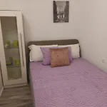 דירה Emi4 *