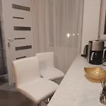 Emi4 דירה *